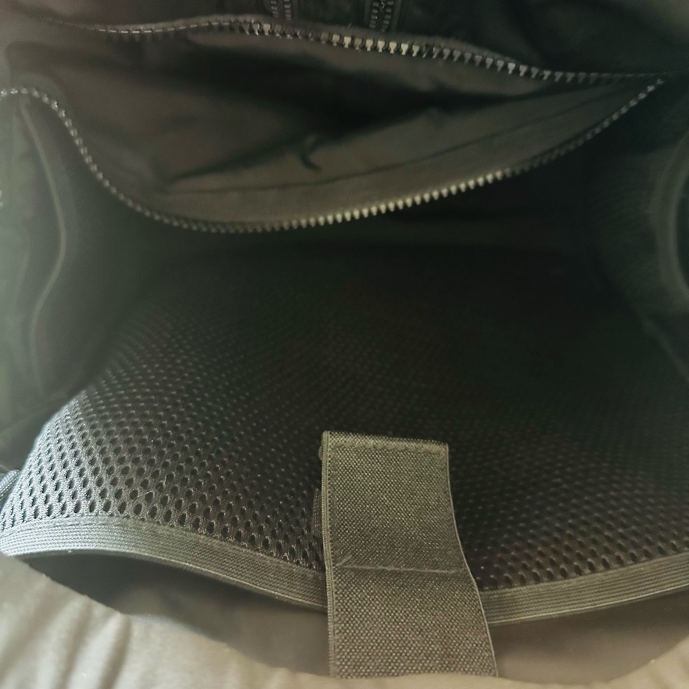 Dagne Dover Dakota Neoprene Backpack size medium in black - Picture 6 of 9